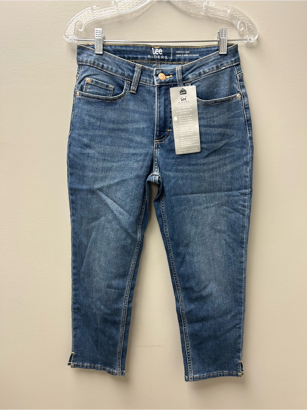 Lee Riders Mid-Rise Capri Medium Wash Jeans
